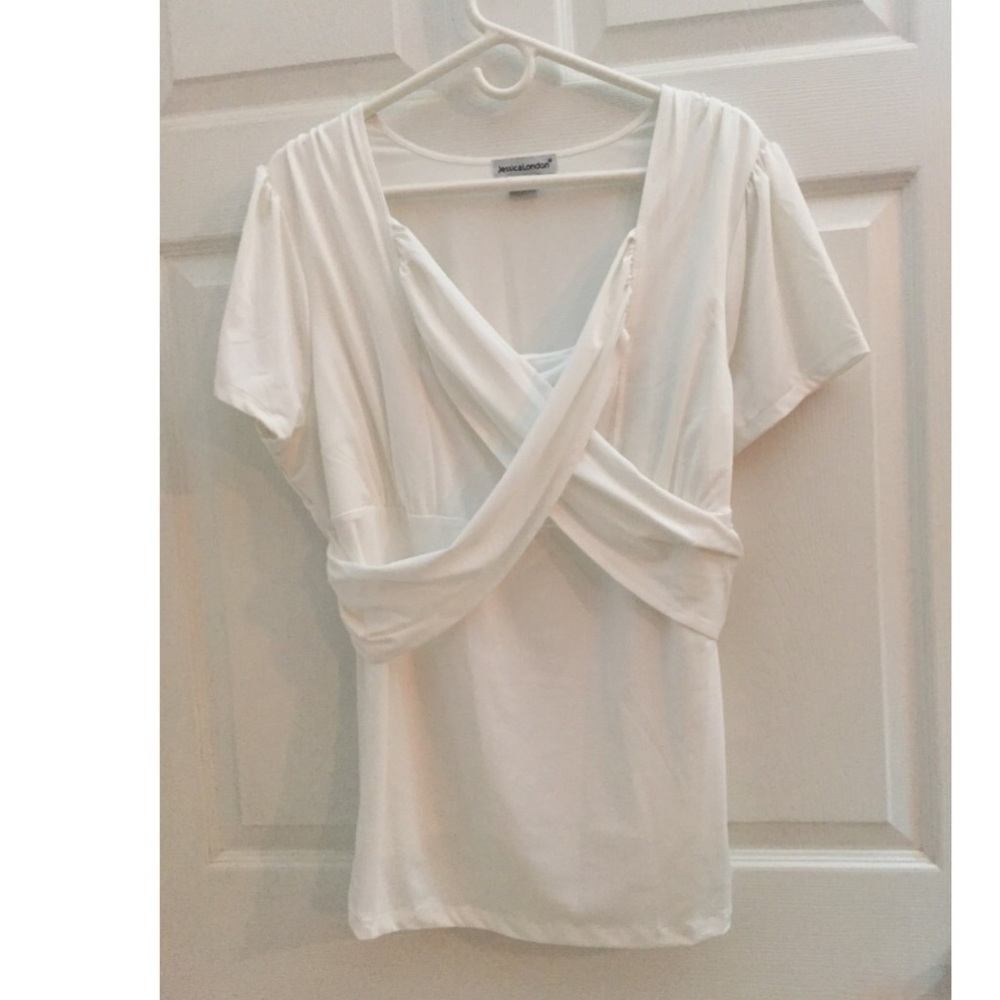 Short sleeve white top